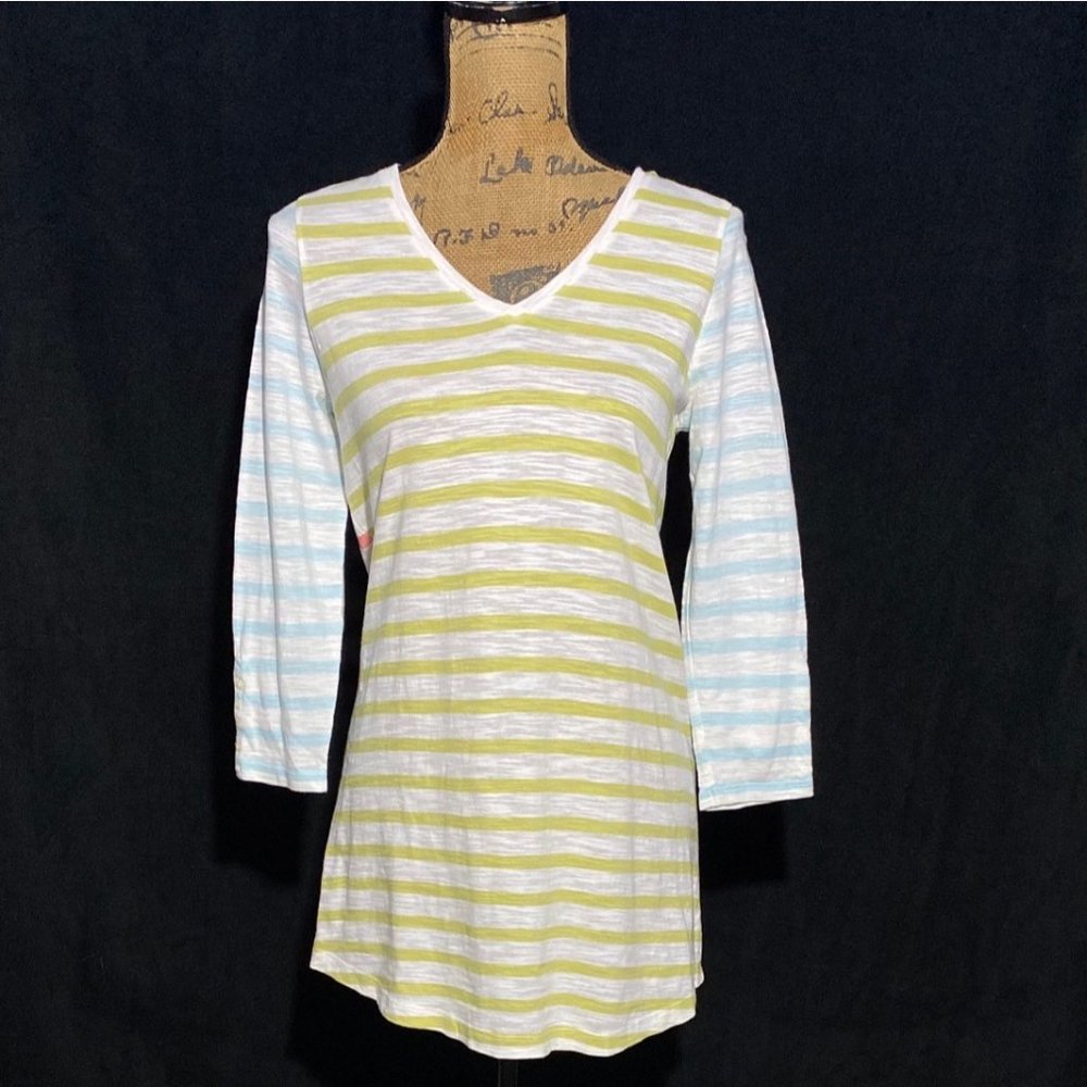 J Jill XS Top Tunic Tee Shirt White Rainbow Stripes Long U Hem 3/4 Sl Casual